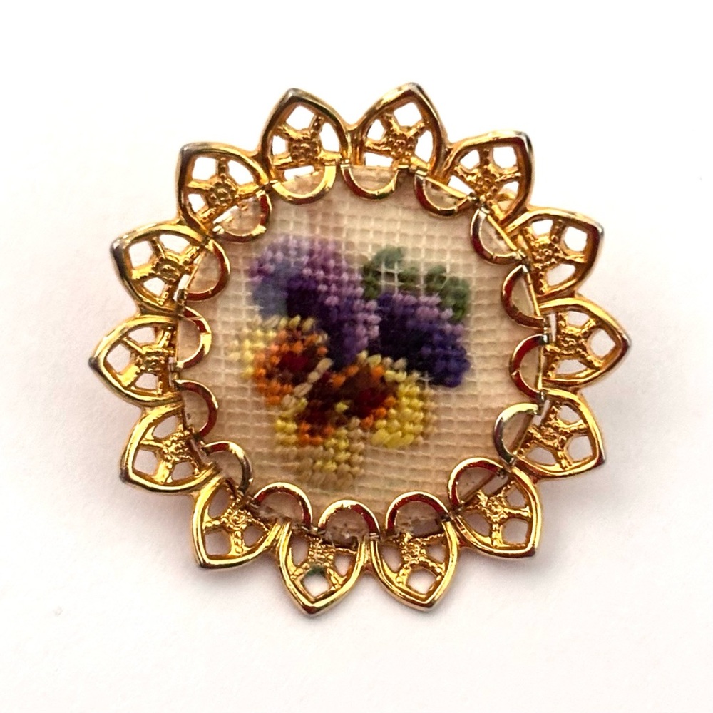 Vintage Gold Tone Floral Handmade Cross Stitch Brooch Purple & Yellow Pansy 1”